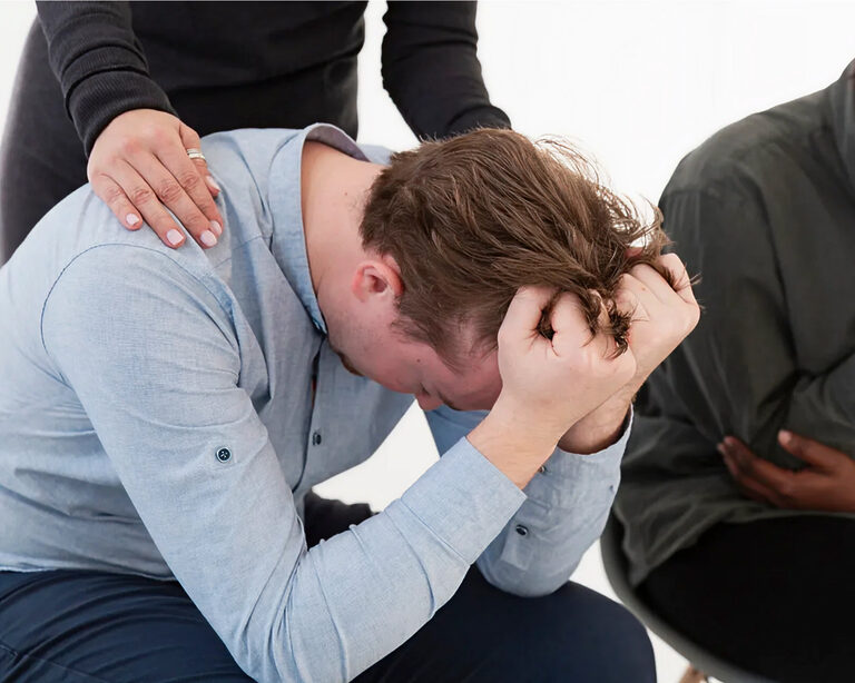 Эмоциональная боль становится физической